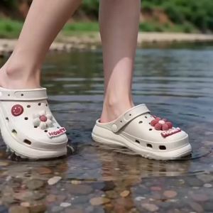 [Free Shipping] New Thick-Soled Sandals For Summer Beach Clogs For Women Garden High-Heeled Thick-Soled Dual-Use Lightweight Slippers