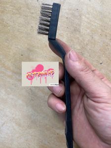 Bộ 3 Bàn Chải Vệ Sinh Mini Cán Nhựa Sợi Hợp Kim