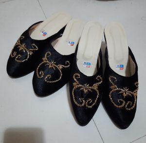 Slop Bludru Payet sepasang