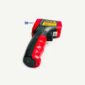 Máy đo nhiệt độ hồng ngoại UNI-T UT301D+ (-32℃~600℃, D:S/12:1). 