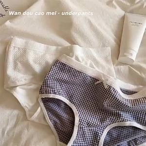 Simple and comfortable plaid panties for women mid-waist breathable cute and youthful suitable for students fresh and fresh style triangle briefs