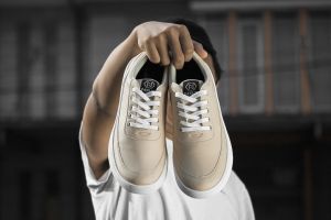 DEDRICK FULL WHITE |ManNeedMe x NAZ| Sepatu Sneakers Pria Casual