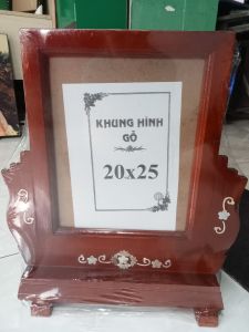 Khung ảnh thờ gỗ cao cấp có chân đế 20x25 mẫu đẹp chắc chắn