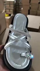 [Free Shipping] Thick-Soled Toe-Post Sandals For Women Designed For Summer Wear Featuring A Unique And Stylish Look Platform Style Open-Toe Design And A New 2025 Collection