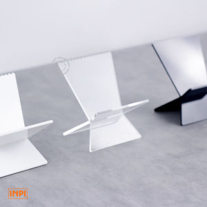 Display Sepatu Akrilik Pajang Stand Sepatu 1 pcs - INPI House