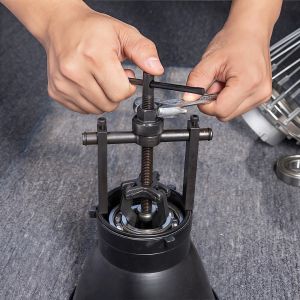 Universal 3 Jaw Gear Puller Inner Bearing Puller Heavy Duty Car & Motorcycle Tool