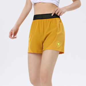 จัดส่งจากจีน [2025] ชุดกีฬาฤดูร้อนสำหรับผู้หญิง กางเกงขาสั้นผ้าไหมน้ำแข็ง น้ำหนักเบา ระบายอากาศได้ กางเกงสามส่วน เอวสูง กระชับสัดส่วน กางเกงฟิตเนสแห้งเร็ว 3.8