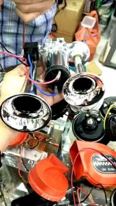 แตรลมไฟฟ้า ดังจัด (แบบไม่ต้องใช้ถังลม) สินค้าขายดี ใช้ไฟรถ12v. ครบชุดพร้อมติดตั้ง