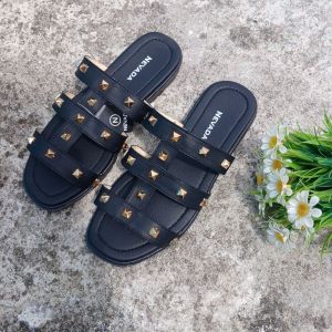 Sandal selop wanita kekinian