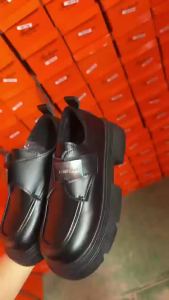 WomenS Leather Shoes New 2025 Spring Vintage Versatile Height-Increasing Loafers With Thick Soles To Match Skirts