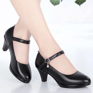 Free Shipping Black WomenS Work Shoes Comfortable Mid-Heel Professional Shoes Soft Sole Non-Slip WomenS Leather Shoes Chunky Heel Round Toe WomenS Platform Shoes.
