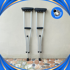 Tongkat Ketiak Anak / Alat Bantu Jalan Anak (Egrang / Krek Ketiak / Kruk Ketiak / Kruk Crutch)