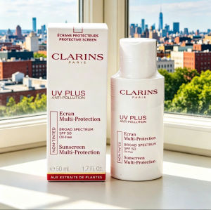 Kem chống nắng CLARINS UV PLUS ANTI POLLUTION DAY SCREEN MULTI PROTECTION SPF50