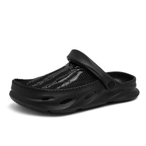 Free Shipping Breathable Mesh Perforated Sandals MenS Summer Outdoor Non-Slip Sandals Sporty And Casual New Style Beach Flip-Flops With Toe Protection
