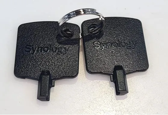 Chiavi Di Ricambio Per Synology NAS – Set 2 Chiavi Per Drive Bays Bloccabili, Compatibili Con DS, DX, E Unità Di Espansione (2-12 Bay)
