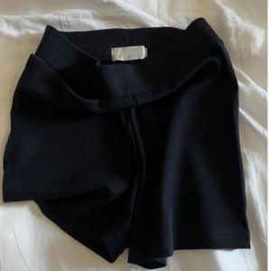 Quần Mặc Trong Váy Zasic Chất Thun Zip Cạp Cao Q02