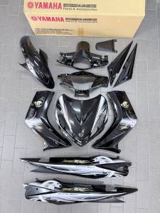 COVERSET LC LC135 V1 YAMAHA ORIGINAL HLY HITAM BATIK GOLD FREE EMBLEM STRIPE SIAP TAMPAL