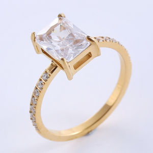 Cincin Titanium Permata Persegi Desain Retro Anti Karat Dan Luntur / Cincin Khusus Wanita Untuk Pasangan
