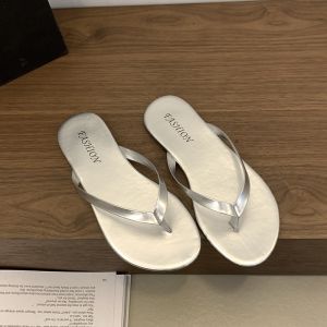 [Free Shipping] WomenS Flat-Soled Flip-Flops Perfect For Petite Feet 2026 Summer New Style Versatile Outdoor Sandals