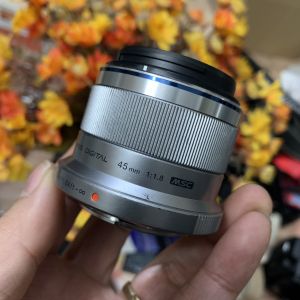 Ống kính Olympus M.zuiko 45f1.8