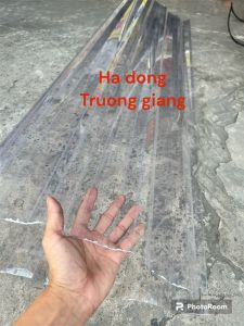 Combo từ 2 đến 10 tấm ( Khổ 1.05m x dài 1.8m dày 6zem) Tôn nhựa lấy sáng Poly màu trong suốt màu xanh