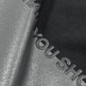 เสื้อยืด octo TOKYO คอกลมแขนสั้น สกรีนลาย Speak less เนื้อผ้า Cotton 100% นุ่มสบาย