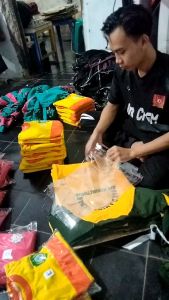 KAOS SERAGAM OLAHRAGA ANAK TK PAUD RA POLOS TANGAN PANJANG BISA BAYAR DI TEMPAT