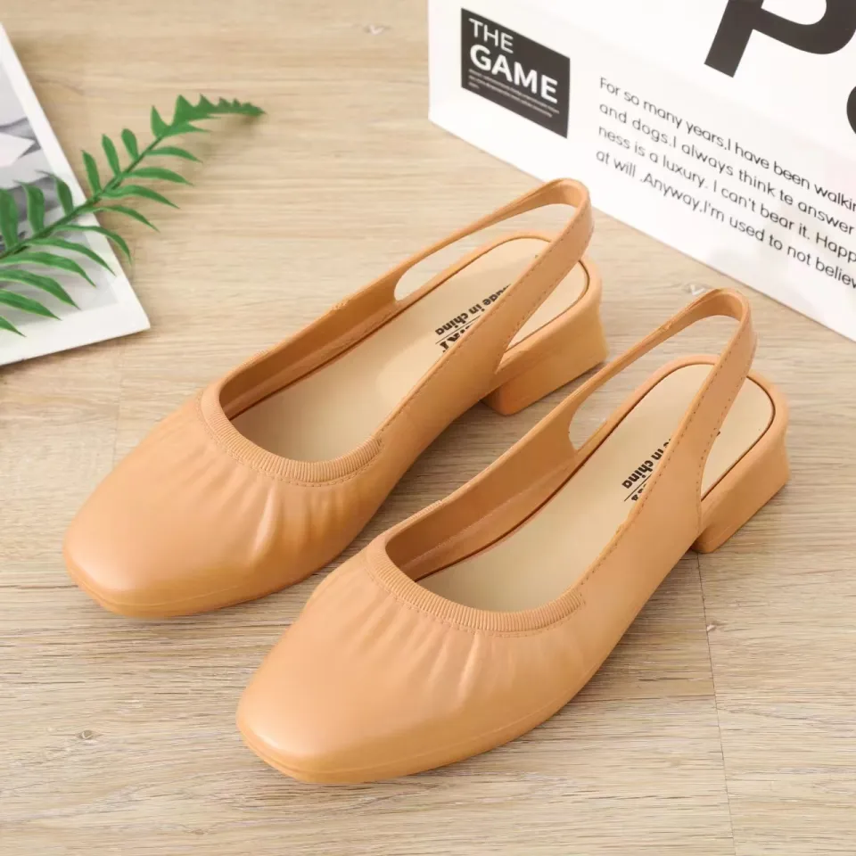 Slip on best sale closed toe shoes