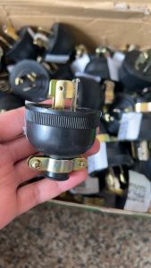 Heavy Duty Generator Plug 3 Prong Anti Loose US Socket For 2.5KW Gasoline Engine Generator