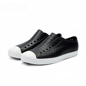  สลิปออน รองเท้าใส่ลุยน้ำ แจ้งรองเท้าลำลองรองเท้าชายหาดกันน้ำ แบบสวม 36-45 ขายดี 131