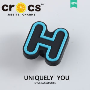 Jibbitz cross charm แท้ บักเกิลติดรองเท้า ลายตัวอักษร A-Z สีฟ้า แฟชั่น อุปกรณ์เสริมรองเท้า