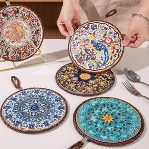 NCNC(OKDEALS01) ป้องกันการลวก แผ่นฉนวนกันความร้อน สไตล์ชนเผ่า น้ำมันหลักฐาน ที่รองแก้วกันลื่น ที่รองแก้วเครื่องดื่ม พร้อมเชือกแขวน เสื่อปูโต๊ะรับประทานอาหาร สำหรับจาน/ถ้วย/กระทะ