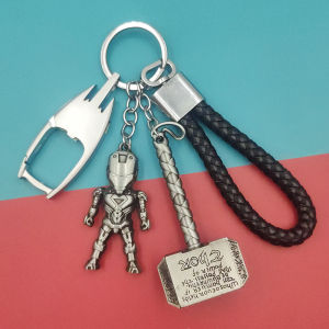 BLANKSPACE 8ซม.รถโลหะจี้พวงกุญแจ (In Stock)