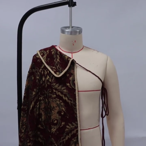 Era Single Shoulder Cape Renaissances Nobleman Cloak Adjustable Elastic Strap Theater Performances Cosplay Costume