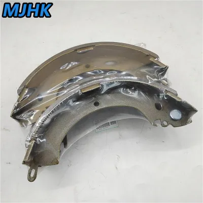 Long term after-sales service 1 MJHK Canter Brake Shoe For Mitsubishi L200 L300 MB238114