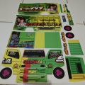 Lembar pola stiker papercraft untuk membuat miniatur truk oleng size 30 cm. 