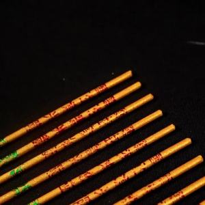 Nhân vật vàng nhang Thần Tài nhang Guanyin cúng Phật nhang dán vàng nhang que tre nhang trường thọ nhang dày nhang nhân vật vàng