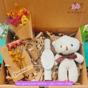 Set Quà Tặng Sinh Nhật Quà Tặng Bạn Nữ:  Son Gấu Bông Hoa Và Thiệp