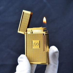 Bật lửa Hộp Quẹt Bật Lửa D.. upont Hoa Văn D136 Dùng Gas Đá Cao Cấp Tiếng Kêu Cực Vang Cầm Chắc Tay. (KHÔNG CHỨA XĂNG GAS)