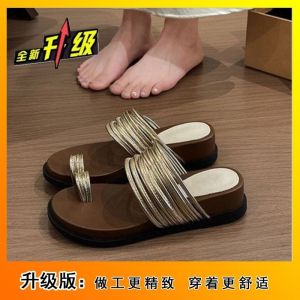 [Free Shipping] These Beach Sandals Are Incredibly Stylish And Comfortable Perfect For Wearing Outdoors In The Summer.They Feature A New Design With Thick Soles A Wedge Heel And A Toe-Post Style