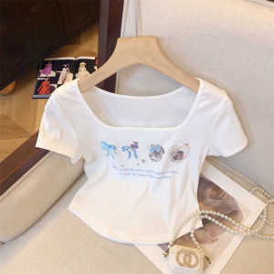 AMMIN เสื้อพิมพ์คอกลมเอวหวานๆแฟชั่นเรียบง่ายสำหรับผู้หญิงเสื้อสง่างามสีทึบเอวแบบสั้นเสื้อยืดผ้าฝ้ายล้วนมีโบว์สำหรับฤดูร้อน2024