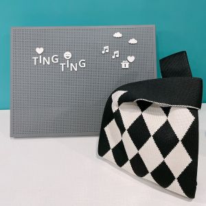 Túi xách tay đan len dệt kim mini màu sắc xinh xắn cho nữ Túi đi biển thời trang _ Ting Ting