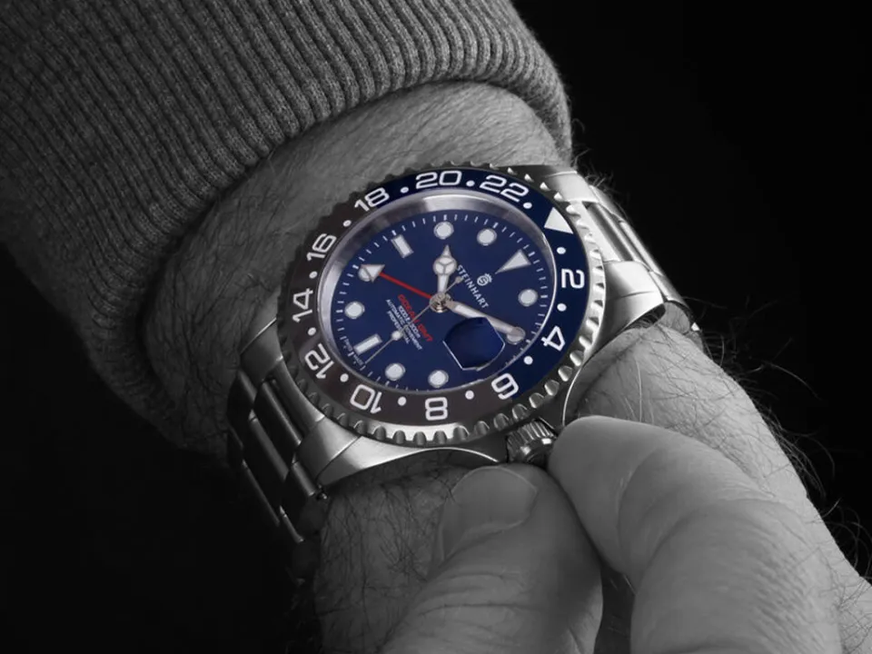 Wrist Steinhart Ocean 42mm Ocean One GMT BLUE-RED Ceramic Diver´s