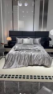 Bộ Chăn Bốn Mảnh Mùa Hè Bằng Lụa Băng Satin Jacquard Sang Trọng Nhẹ Có Thể Giặt Bằng Máy Mùa Hè Lụa Điều Hòa Không Khí Chăn Bông Mỏng Bán Buôn