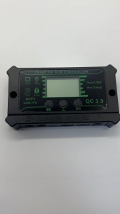 Sạc năng lượng mặt trời Bộ điều khiển 12V/24V với sạc thông minh bảo vệ và cổng USB đôi cho cắm trại và khu vực từ xa