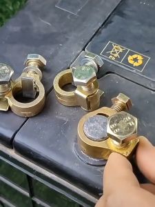Brass Car Battery Terminal Clips Positive Negative Battery Connector Set For Automotive Use