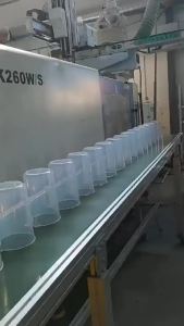 ด้วยมือ จัดส่งวันนี้ เหยือกตวงพลาสติก พร้อมฝาปิด ถ้วยตวงพลาสติกใส 4 ขนาด ซื้อ1แถม2 แถมฟรีถ้วยตวง100mlและแปรงล้างถ้วย สดใหม่