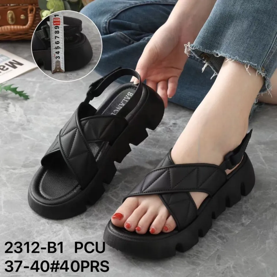 Sandal Balance Sendal Gunung New Model terbaru Size 37-40 Sandal