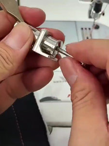 Presser Foot Quick Easy Change Clamp Holder Quick Replacement Presser Foot Tool Sewing Machine Presser Foot Changer