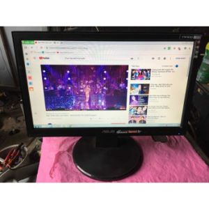 Màn hình Máy tính 19 LCD sáng đẹp xước rất nhẹ không ảnh hưởng hình ảnh